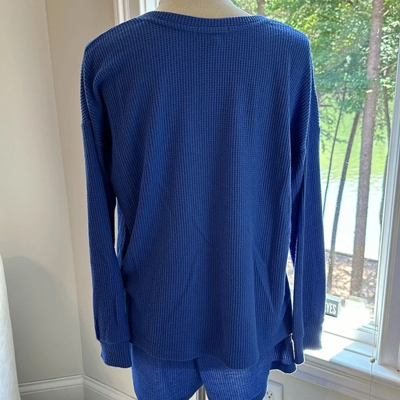 Super Comfy P.J. Salvage Waffle Knit Pajama Short Set, Size Medium - Picture 8 of 9